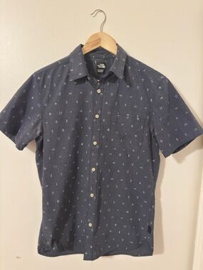 The North Face Men's Navy Short-Sleeve Button-Up with White Micro Print